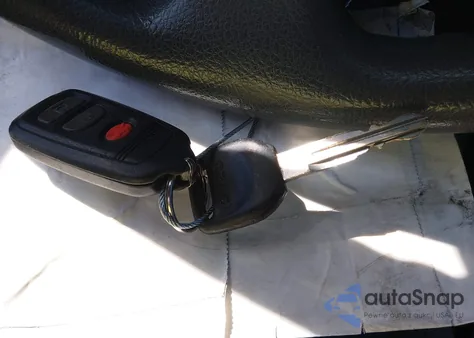 2002 Isuzu Rodeo Ls 3.2L/Lse 3.2L V6/S/S 3.2L V6 z USA, uszkodzony, nr VIN 4S2DM58W224302529